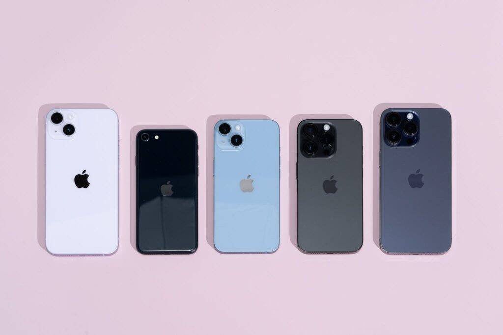 The Great Debate: Choosing Between iPhones and Android Phones 4 whichiphone 2048px 2662